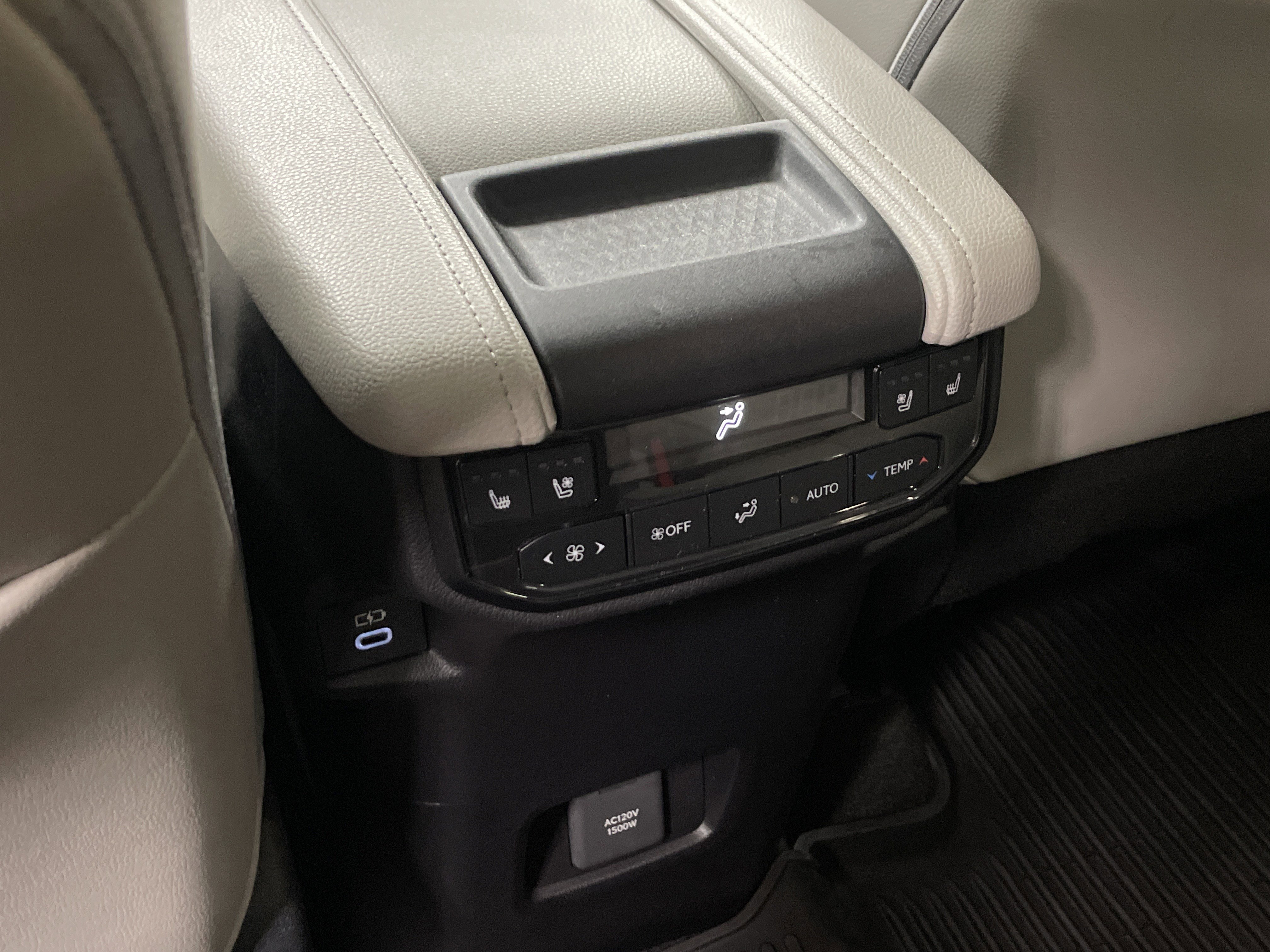 Used 2026 Toyota Grand Highlander AWD Hybrid image 28