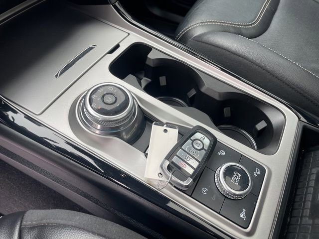 Used 2021 Ford Explorer ST image 11