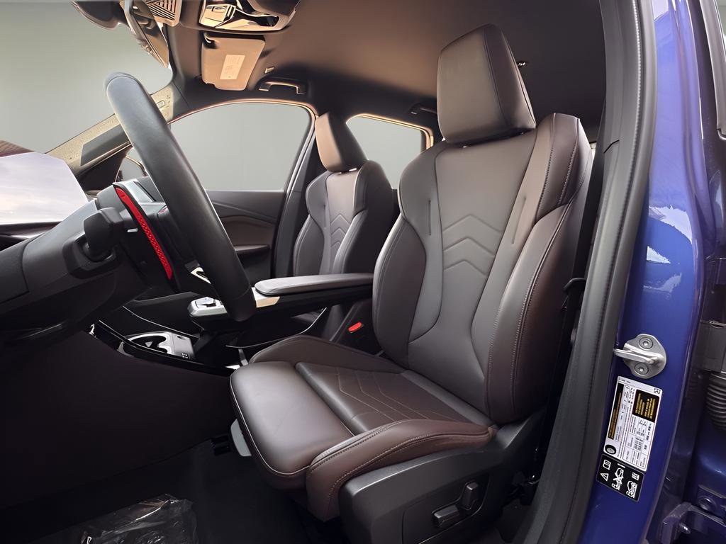 Used 2024 BMW X1 M35i w/ M Sport Professional Package image 10