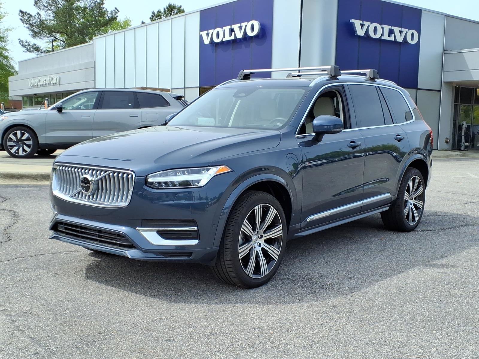 Used 2024 Volvo XC90 T8 Ultimate w/ Protection Package Premier image 7