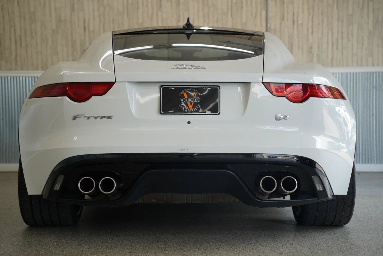 Used 2015 Jaguar F-TYPE R RWD image 9