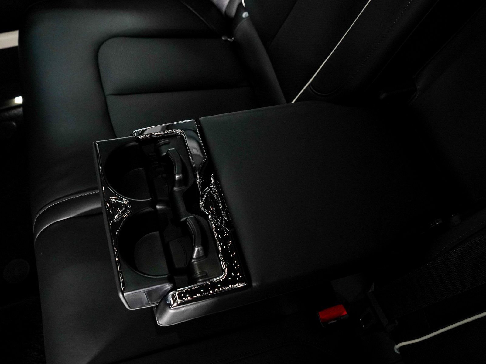 Certified 2025 Rolls-Royce Cullinan image 28