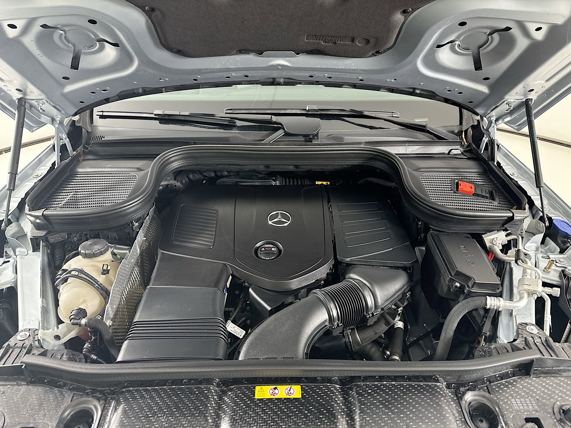 Certified 2025 Mercedes-Benz GLE 350 4MATIC image 32