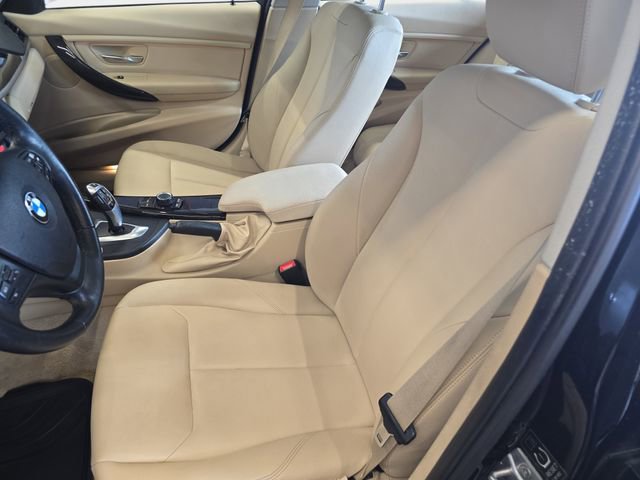 Used 2015 BMW 320i xDrive Sedan AWD/4WD image 17