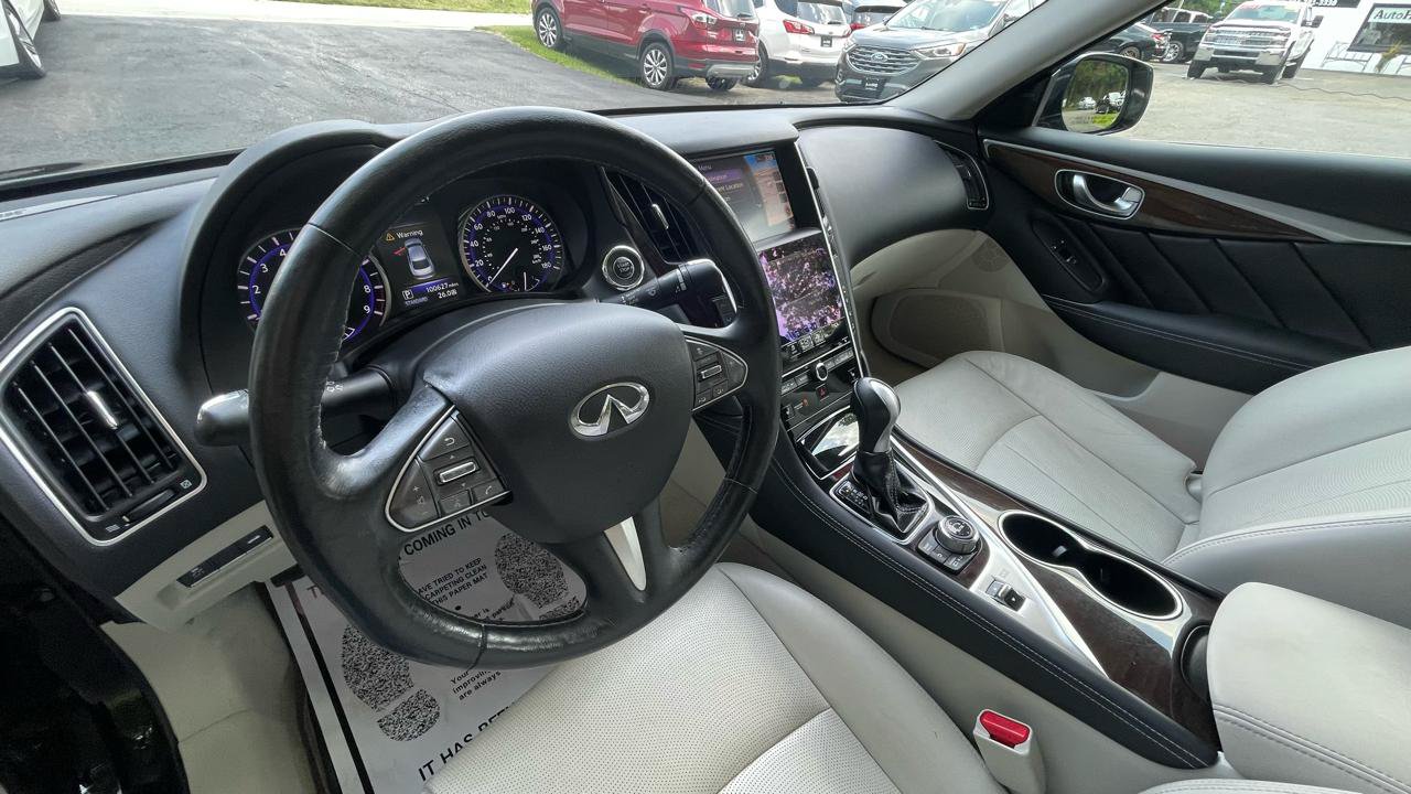 Used 2015 INFINITI Q50 Premium w/ Technology Package AWD/4WD image 17