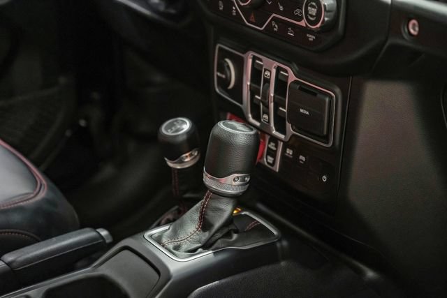 Used 2023 Jeep Wrangler Unlimited Rubicon w/ Safety Group AWD/4WD image 27