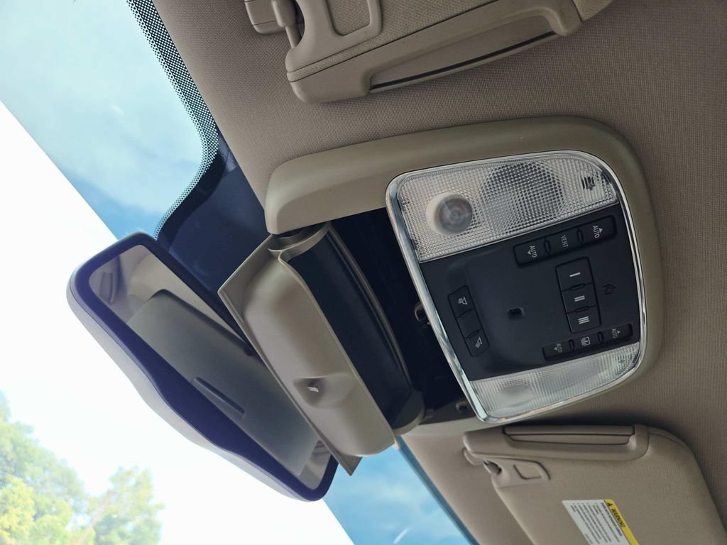 Used 2013 Chrysler 300 C RWD image 20