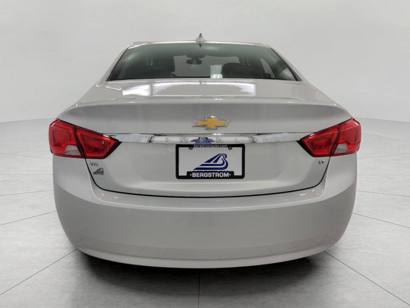 Used 2017 Chevrolet Impala LT FWD image 24
