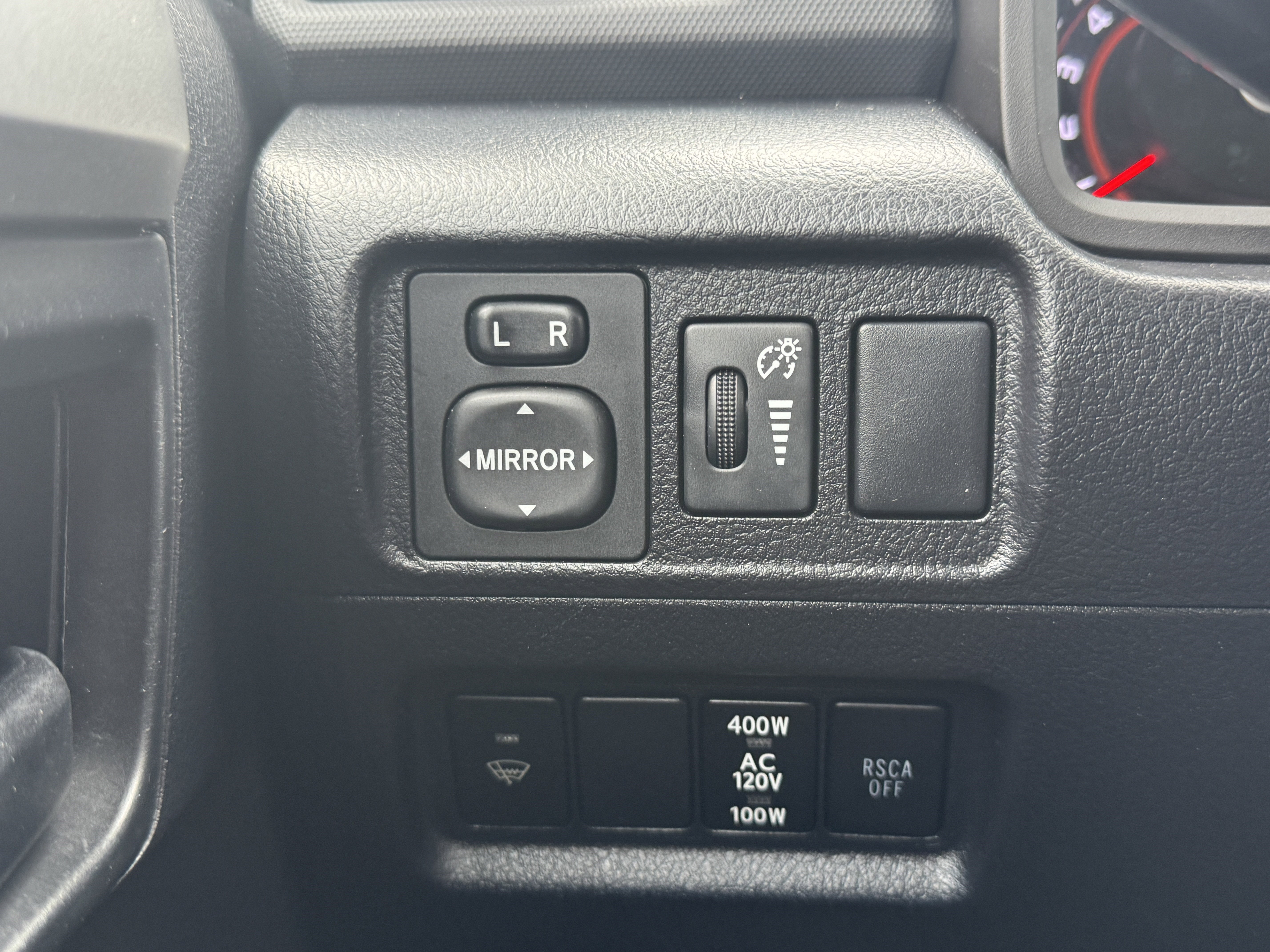 Used 2011 Toyota 4Runner Limited image 34