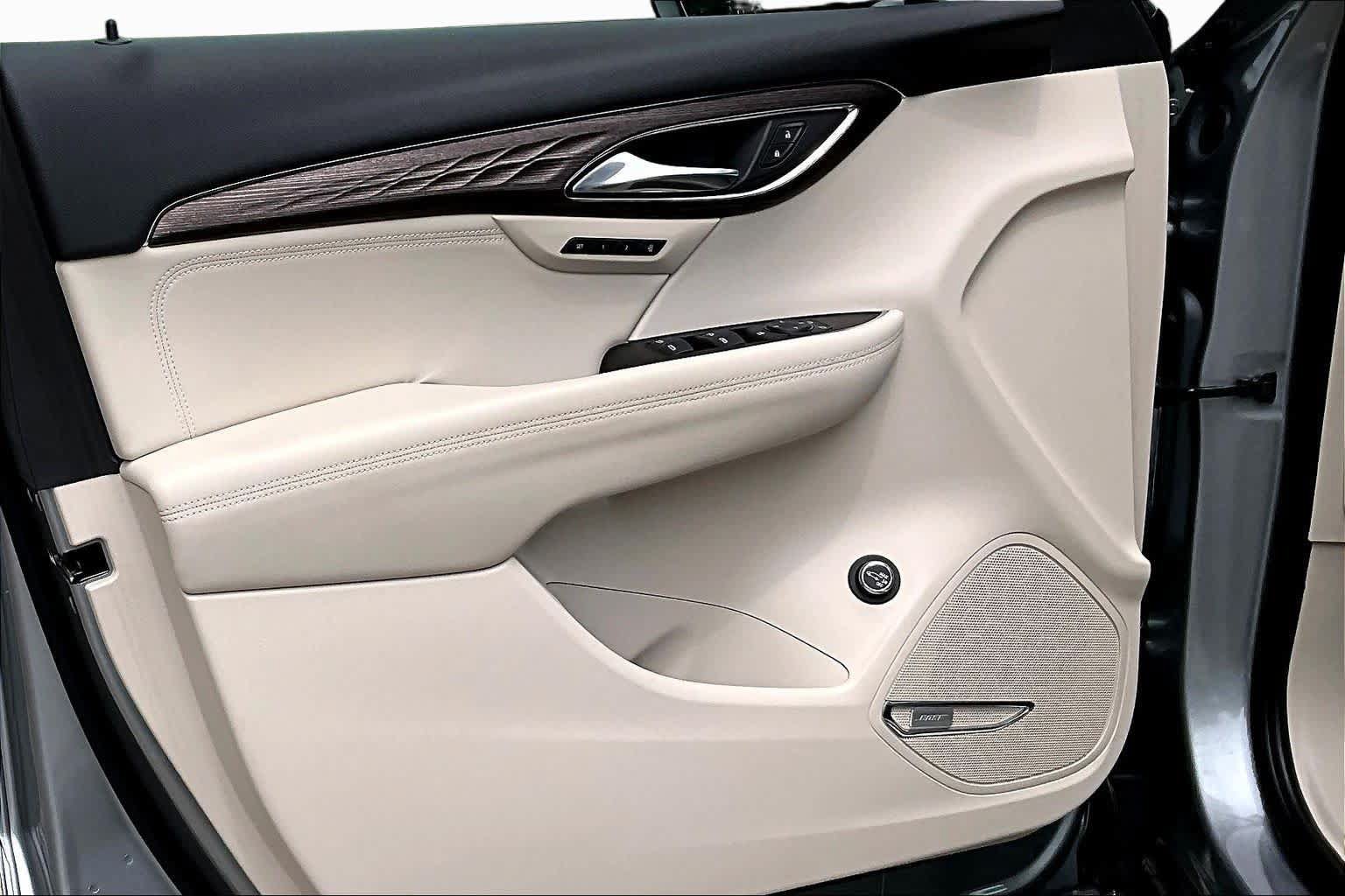 Used 2023 Buick Envision Avenir FWD image 26