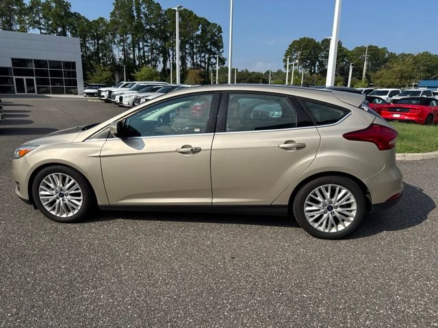 Used 2017 Ford Focus Titanium FWD image 11