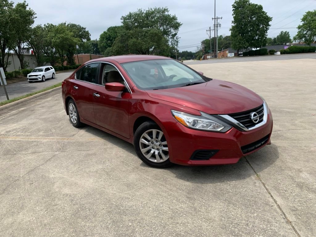 Used 2017 Nissan Altima 2.5 S w/ Power Driver Seat Package FWD image 5