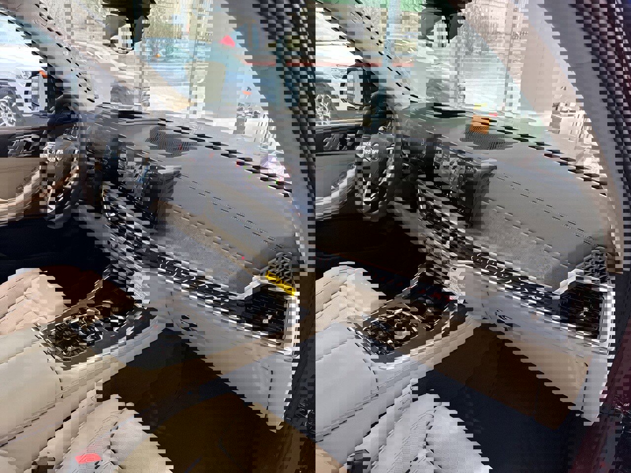 New 2026 BMW X7 xDrive40i image 63