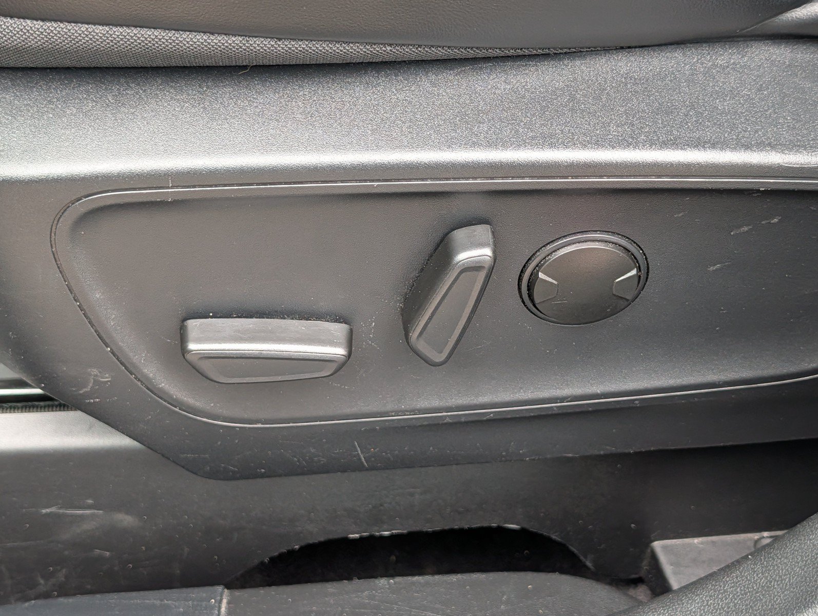 Used 2024 Ford Escape ST-Line AWD/4WD image 13