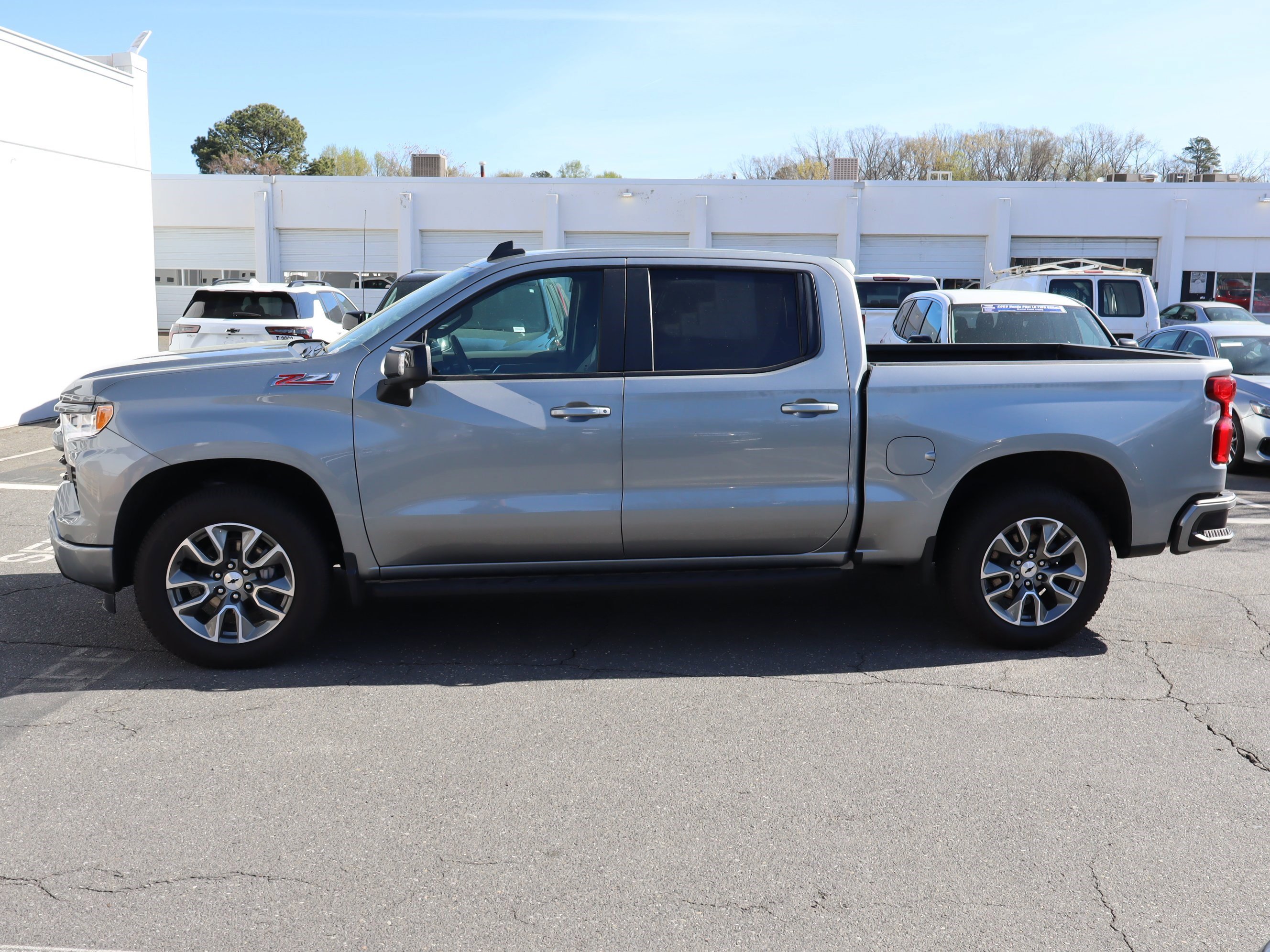 Used 2024 Chevrolet Silverado 1500 RST image 7