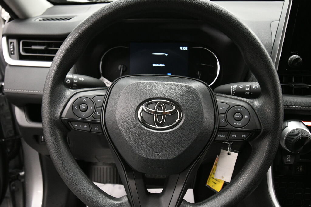 Used 2025 Toyota RAV4 LE image 12