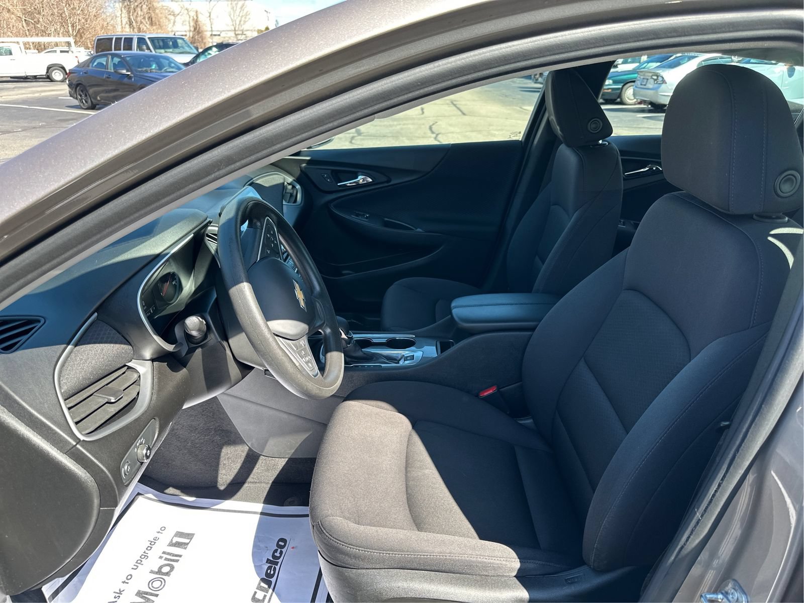 Used 2023 Chevrolet Malibu LT FWD image 9
