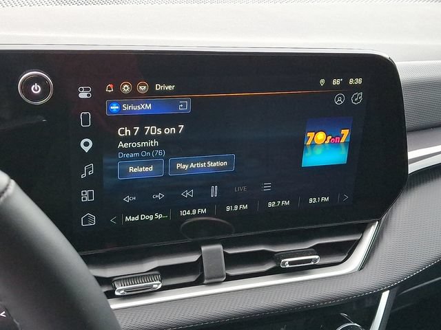 Used 2025 Chevrolet Equinox LT AWD/4WD image 16
