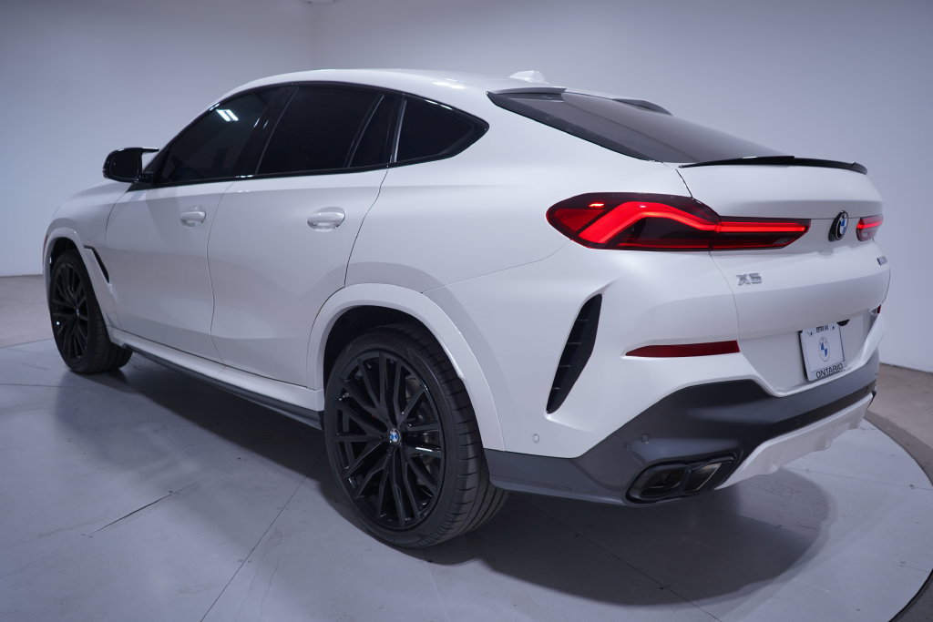 Used 2025 BMW X6 M60i w/ Executive Package AWD/4WD image 3