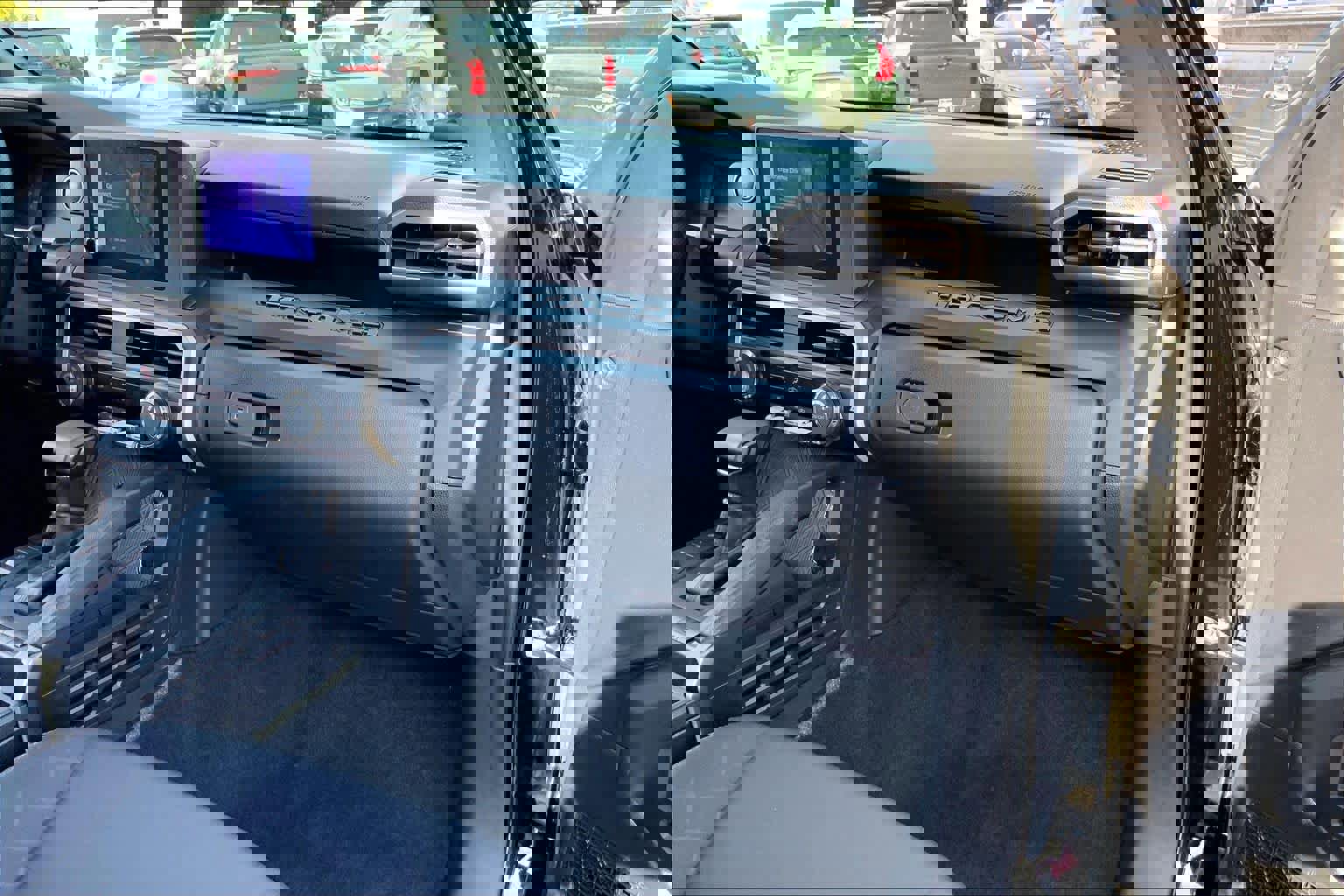 Used 2025 Toyota Tacoma SR image 16