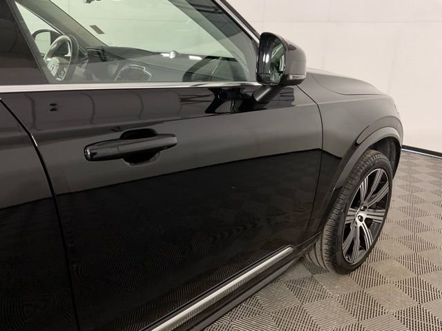 Certified 2023 Volvo XC90 B6 Ultimate w/ Protection Package Premier image 7