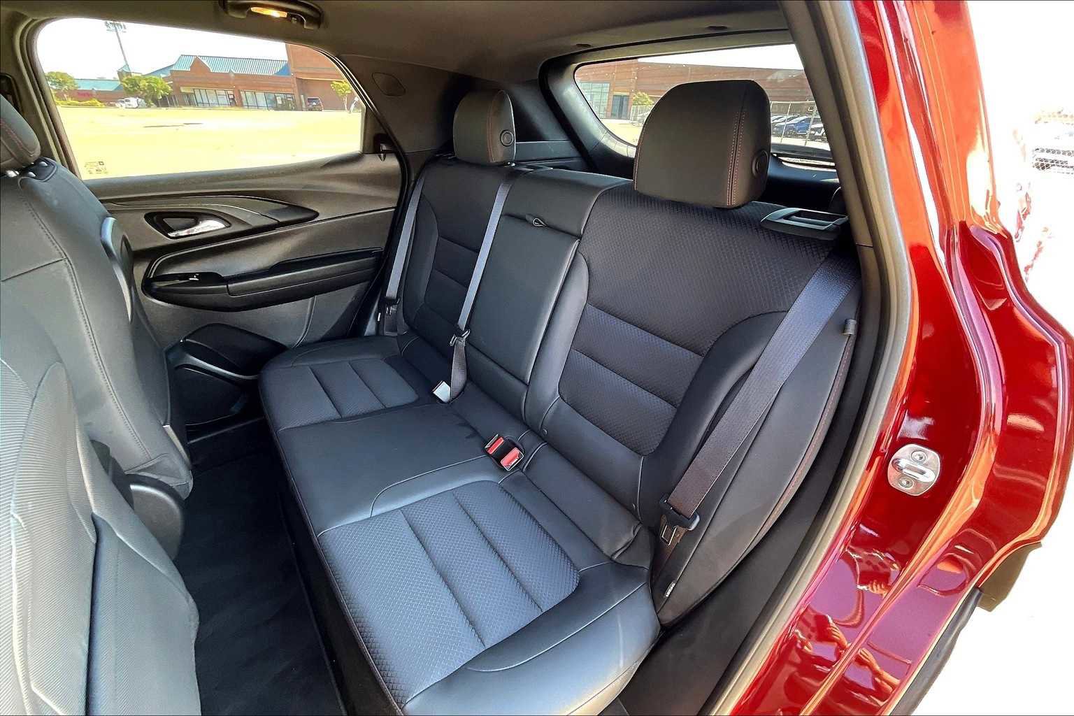 Used 2023 Chevrolet TrailBlazer RS w/ Sun and Liftgate Package image 29