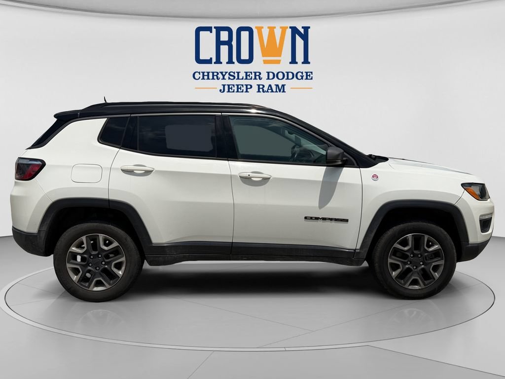 Used 2018 Jeep Compass Trailhawk AWD/4WD image 2