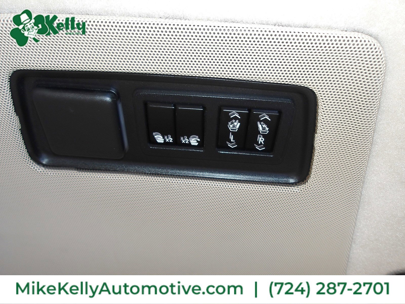 Used 2021 Cadillac Escalade Premium Luxury w/ Driver Assist Tech Package image 11