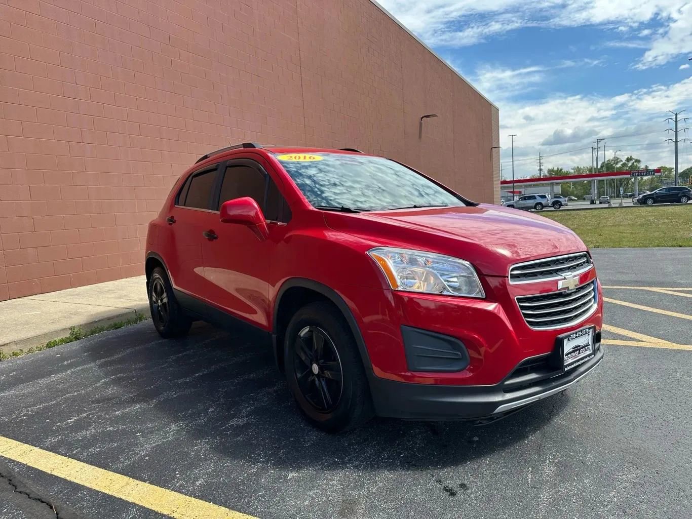 Used 2016 Chevrolet Trax LT w/ LT Sun and Sound Package image 3