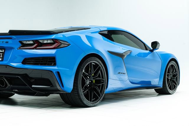 Used 2023 Chevrolet Corvette Z06 image 13