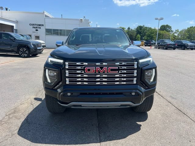 Used 2023 GMC Canyon Denali AWD/4WD image 2