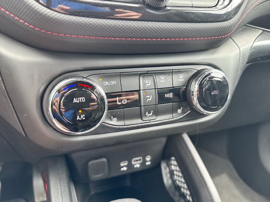 Used 2023 Chevrolet TrailBlazer RS w/ Convenience Package AWD/4WD image 15