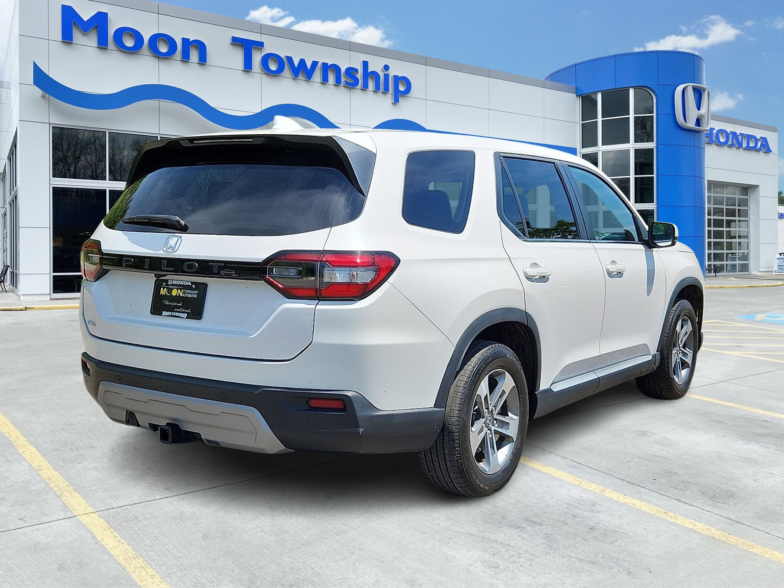 Used 2023 Honda Pilot EX-L image 6