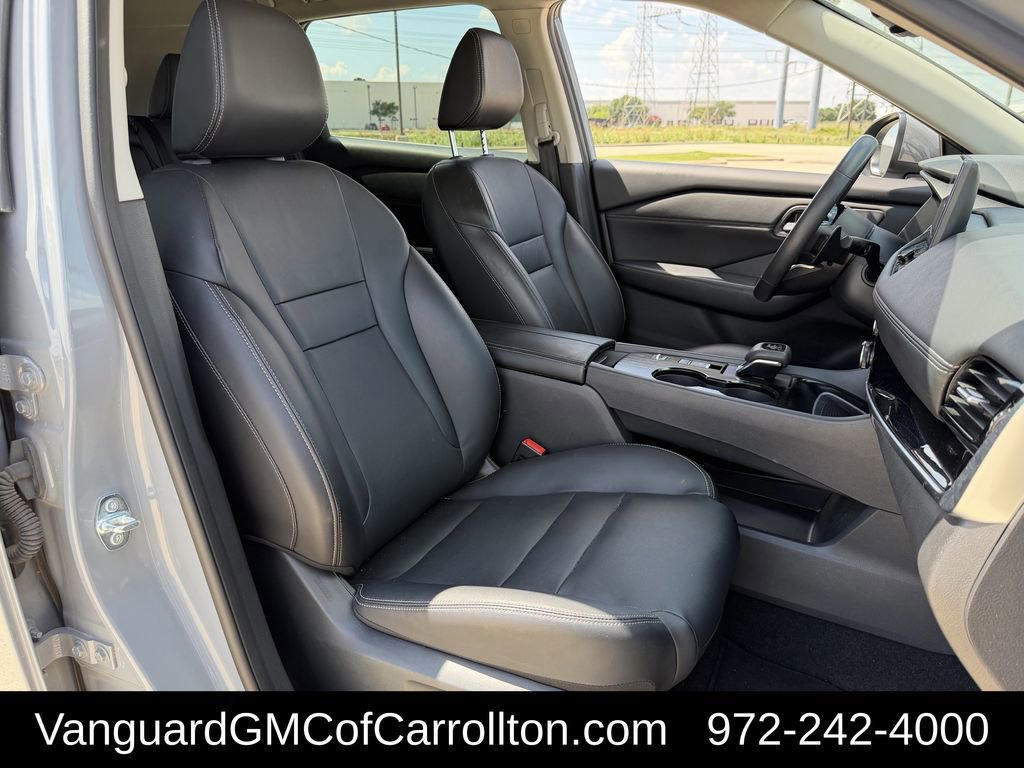 Used 2024 Nissan Rogue SL FWD image 28