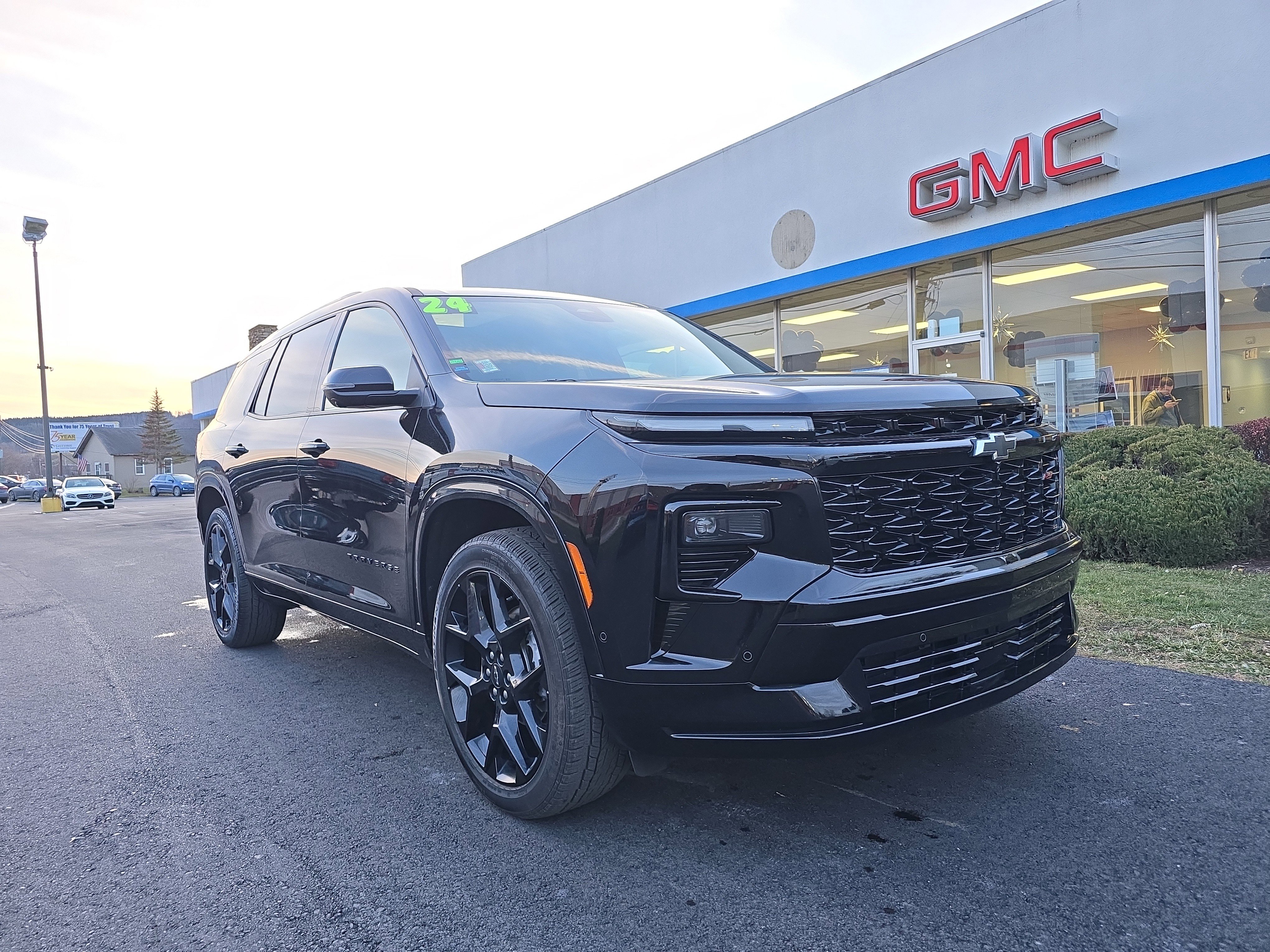 Used 2024 Chevrolet Traverse RS w/ LPO, Floor Liner Package