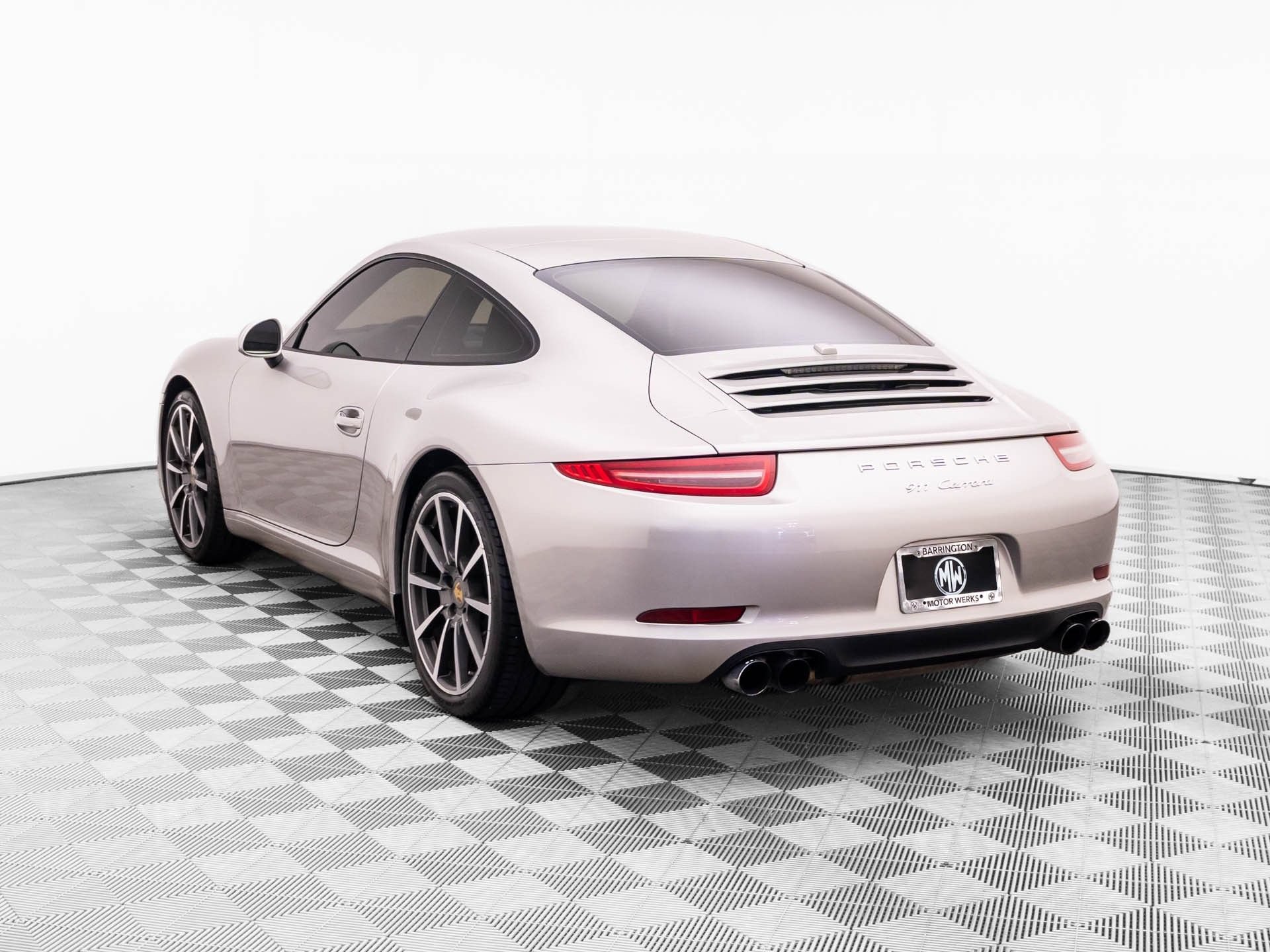Used 2013 Porsche 911 Carrera RWD image 3