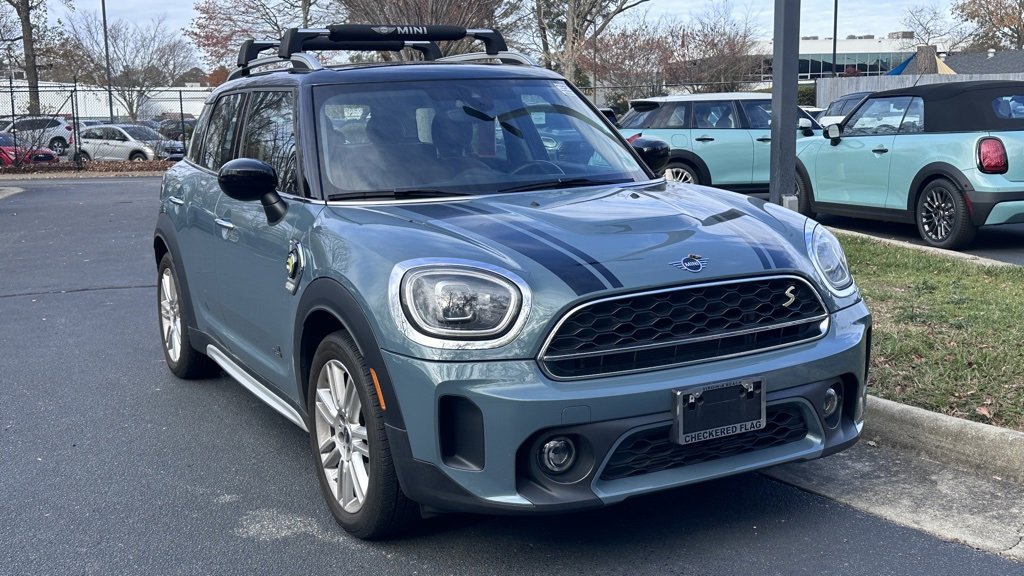 Used 2023 MINI Cooper Countryman SE w/ Signature Upholstery Package image 1