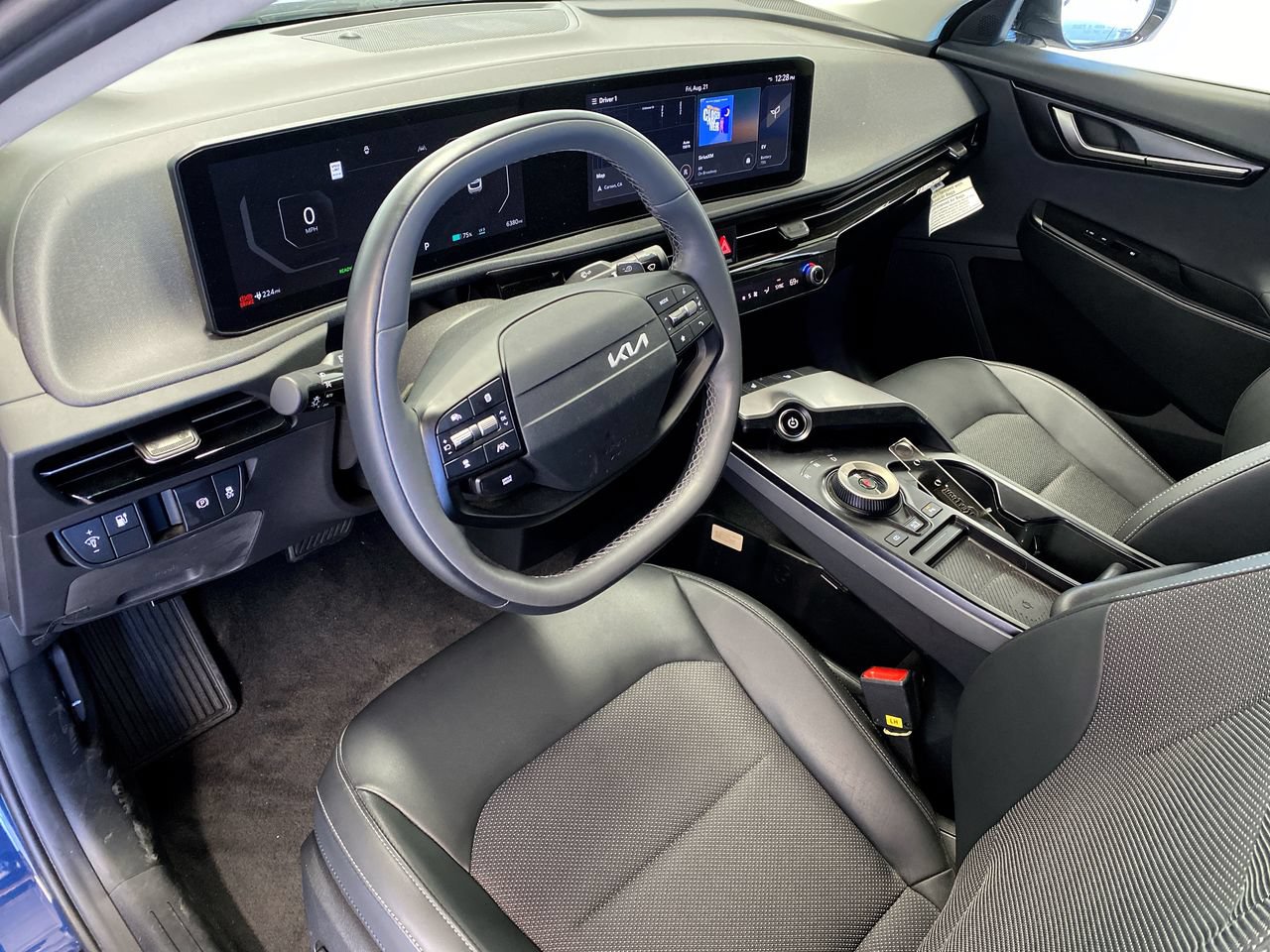 Certified 2025 Kia EV6 Light RWD image 20
