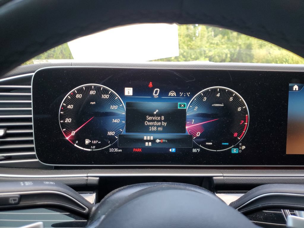 Used 2025 Mercedes-Benz GLS 580 4MATIC image 26