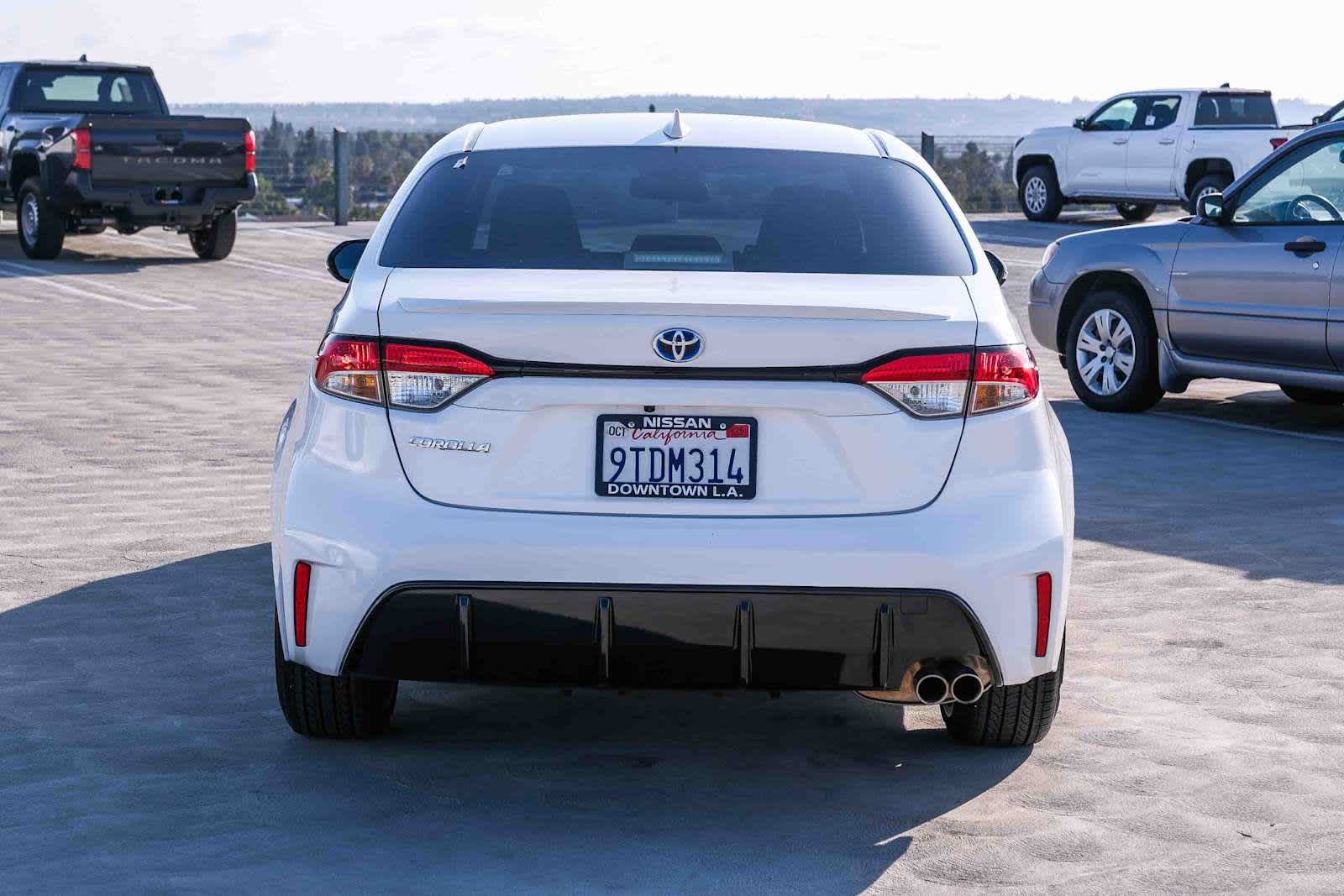 Used 2025 Toyota Corolla SE FWD image 5
