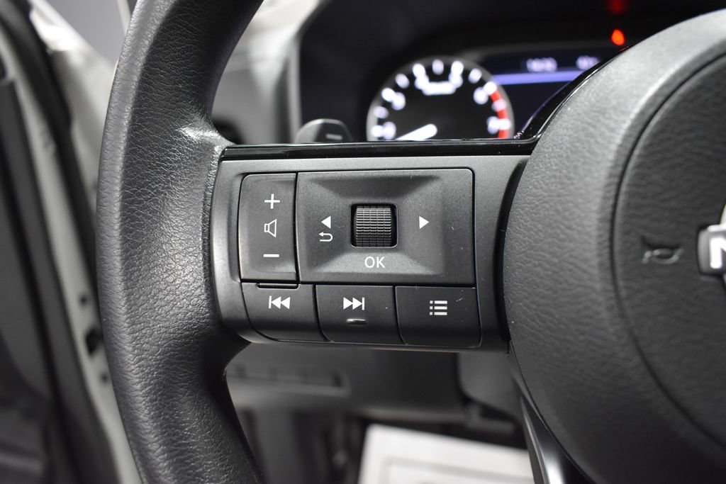 Certified 2023 Nissan Rogue SV image 25