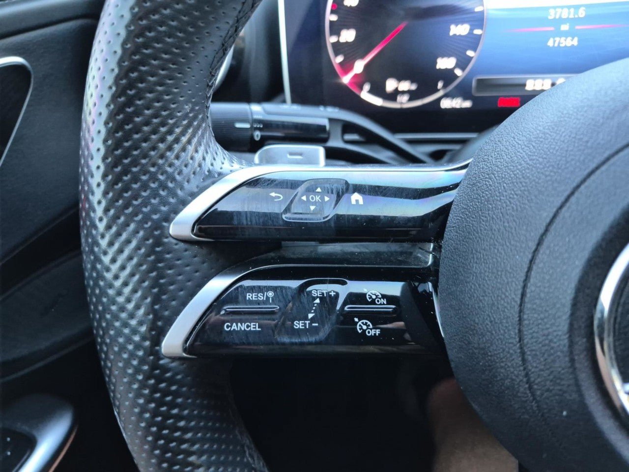 Used 2023 Mercedes-Benz C 300 Sedan image 19