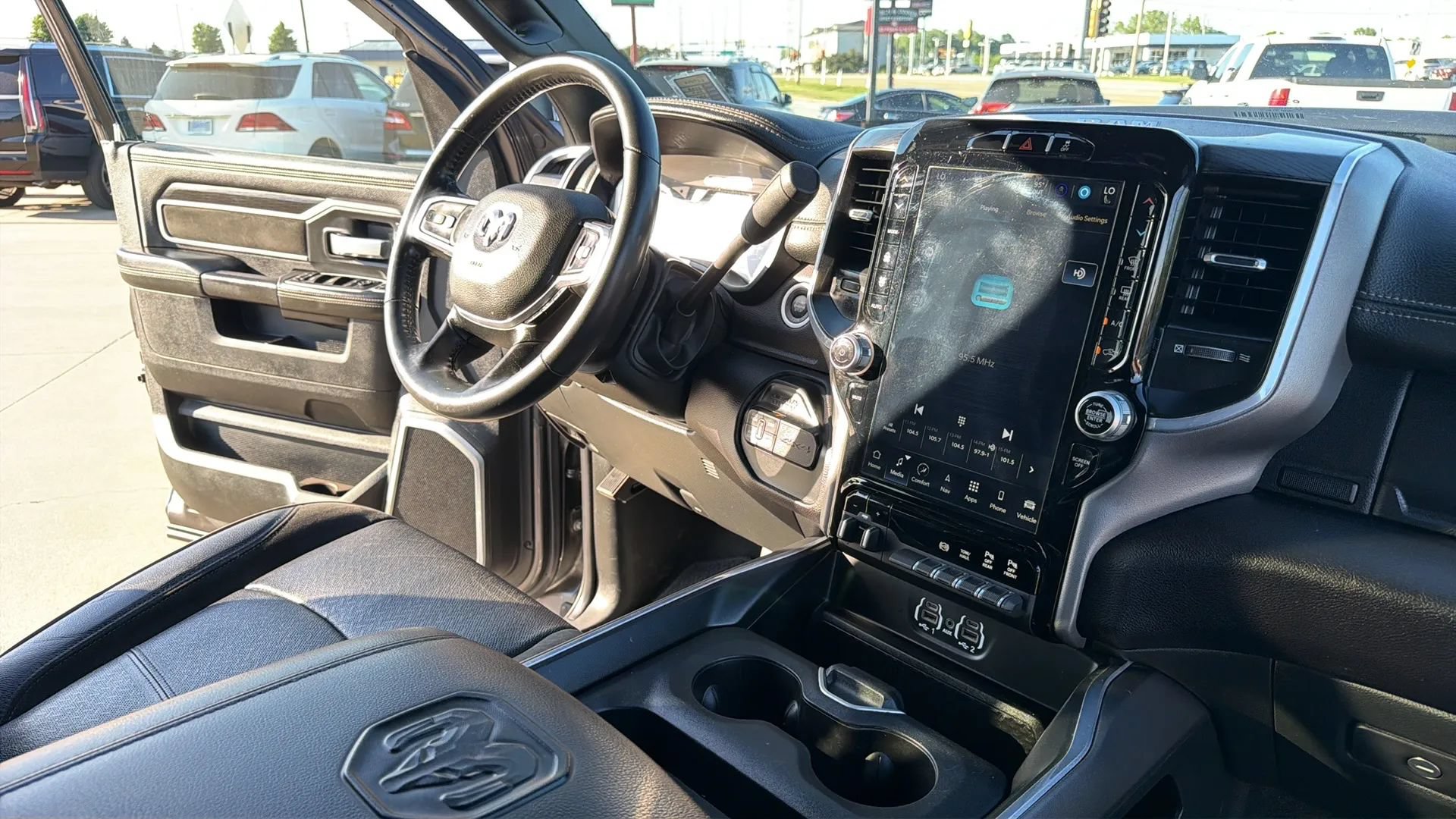Used 2023 RAM 3500 Laramie AWD/4WD image 89