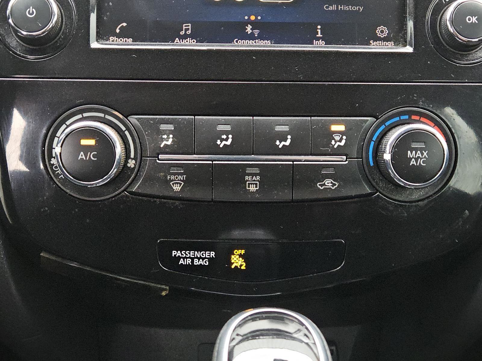 Used 2020 Nissan Rogue Sport S image 14