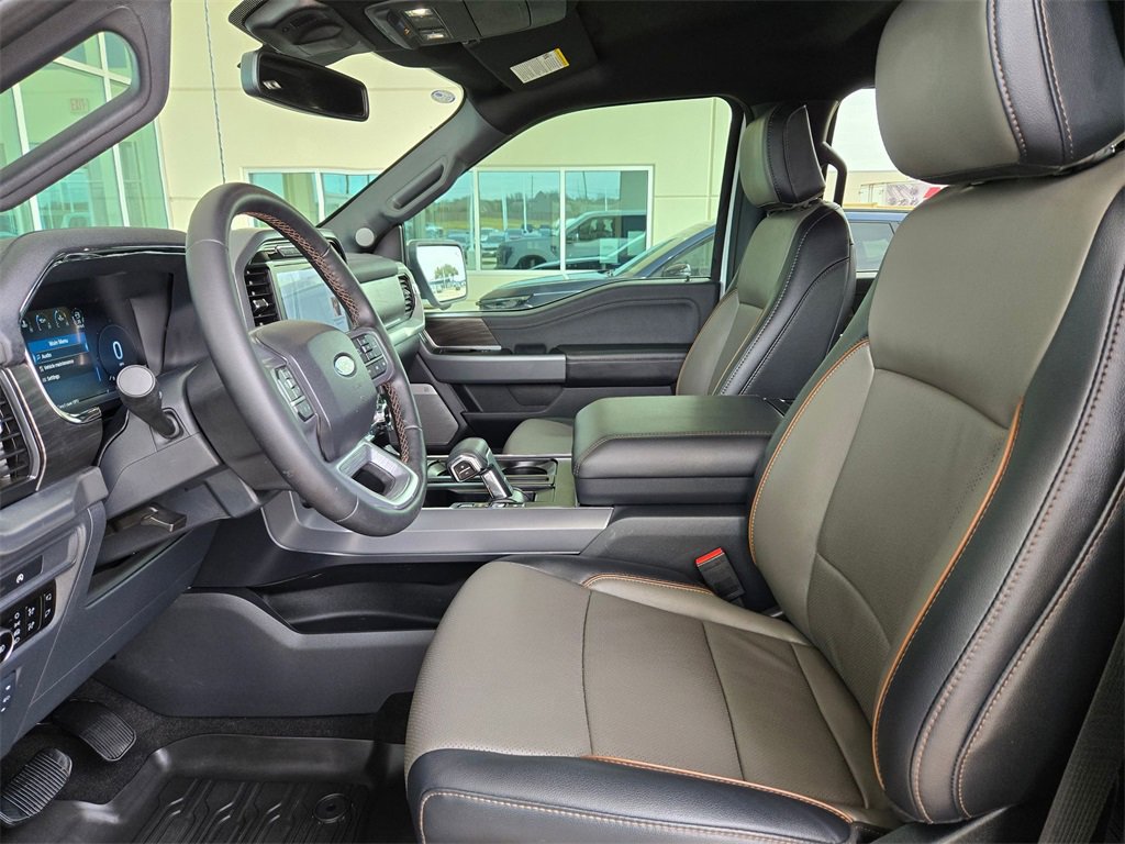 Used 2025 Ford F150 Lariat w/ FX4 Off-Road Package image 9