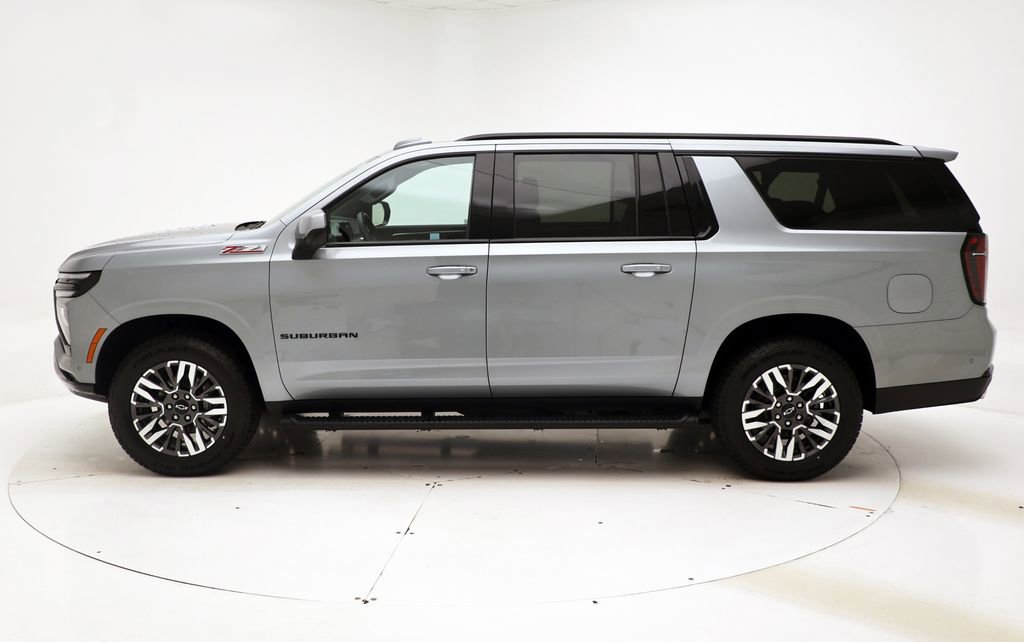 Used 2025 Chevrolet Suburban Z71 AWD/4WD image 6