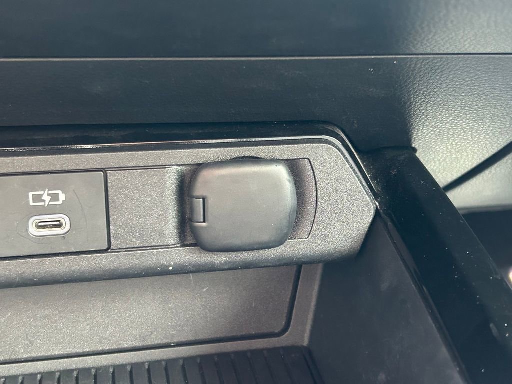 Used 2024 Toyota Prius Prime Premium w/ Advanced Technology Package image 33