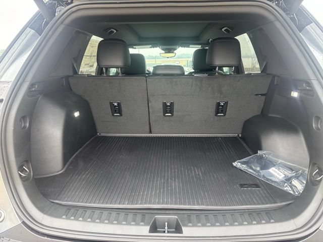 New 2026 Chevrolet Equinox LT w/ Convenience Package II FWD image 15
