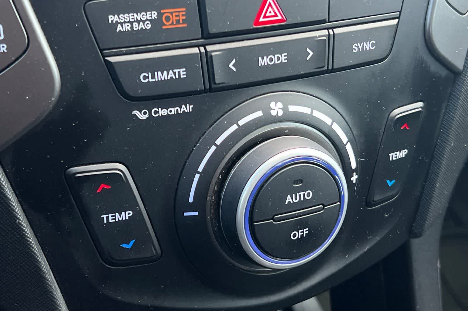 Used 2018 Hyundai Santa Fe Sport w/ 2.0T Ultimate Tech Package 05 FWD image 22