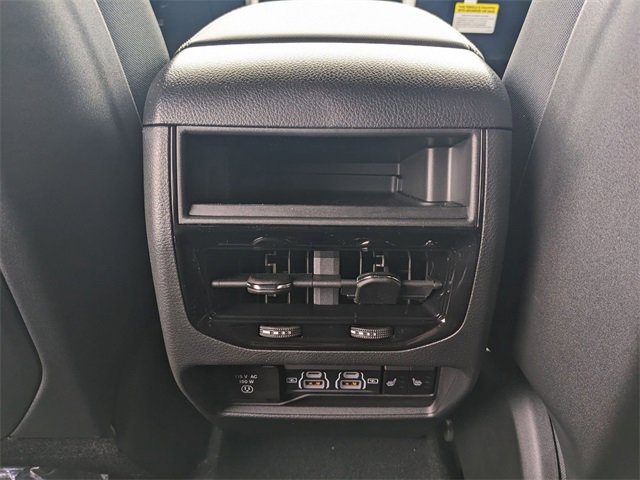 New 2025 Jeep Grand Cherokee Limited image 11